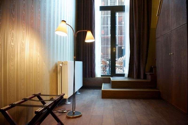 Latroupe Le Berger Hotel Saint-Gilles Room photo